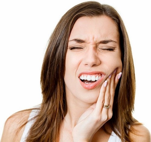 Làm răng sứ sau bao lâu thì hết ê buốt? Có phụ thuộc vào cách làm