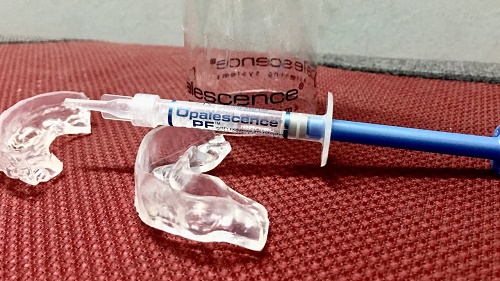 Chia sẻ cách sử dụng gel tẩy trắng răng an toàn 1