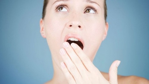 Bọc răng sứ bị hôi miệng - Nguyên nhân chính 1